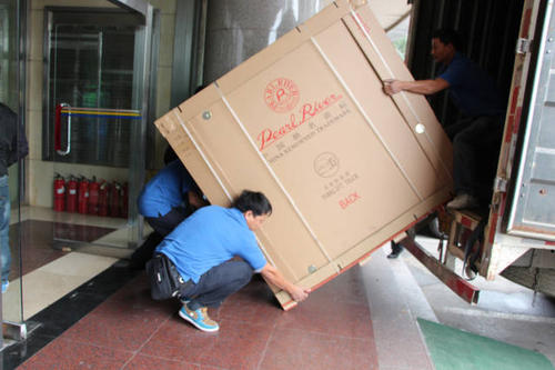 富川钢琴贵重工艺品无忧运
